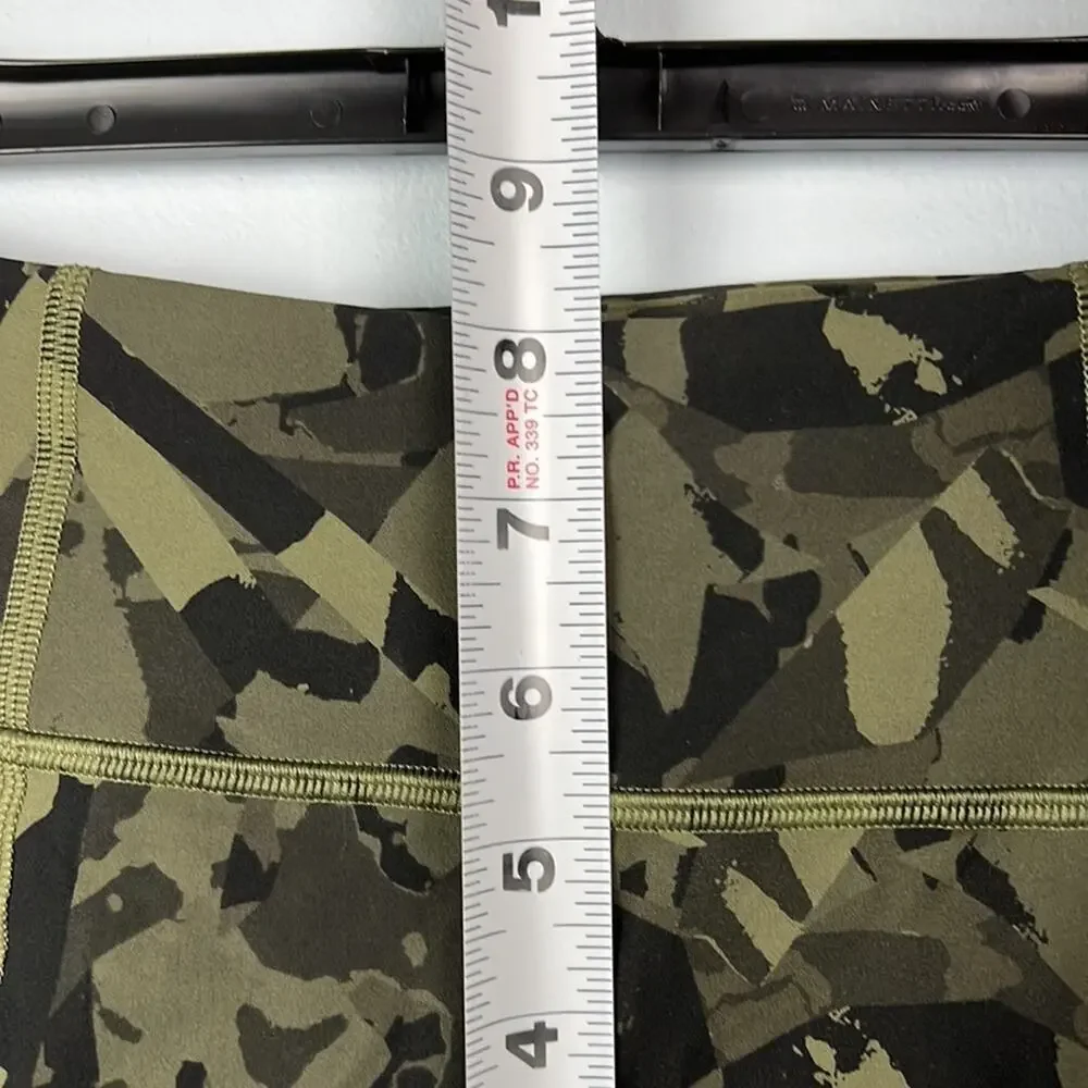 Lululemon Athletica Tight Stuff Camo Cropped Leggings size 2
